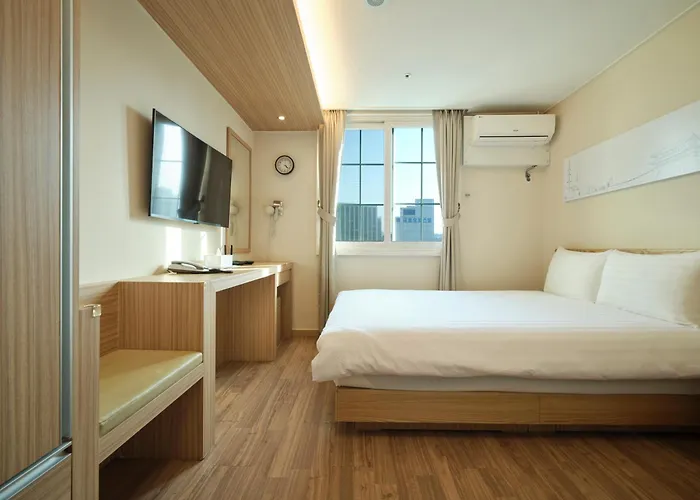 Uljiro Coop Dongdaemun Aparthotel 3*