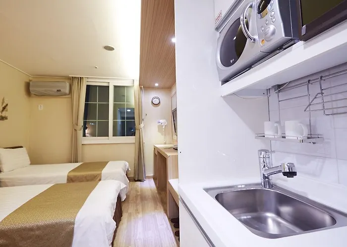 Aparthotel Uljiro Coop Dongdaemun 3*